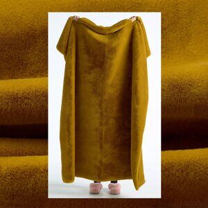 Anthropologie "The Sophie" Faux Fur Throw Blanket